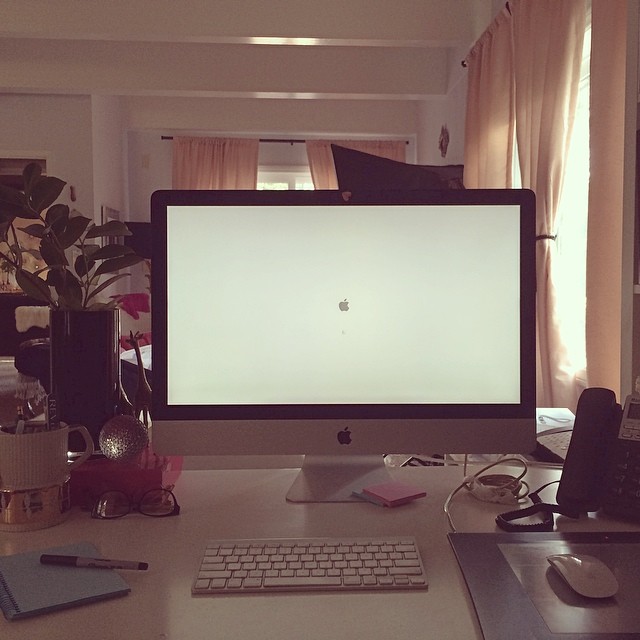 iMac gray screen