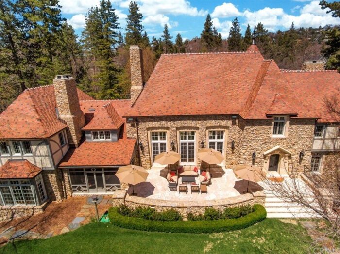 Lake Arrowhead Peninsula Estate on the lake