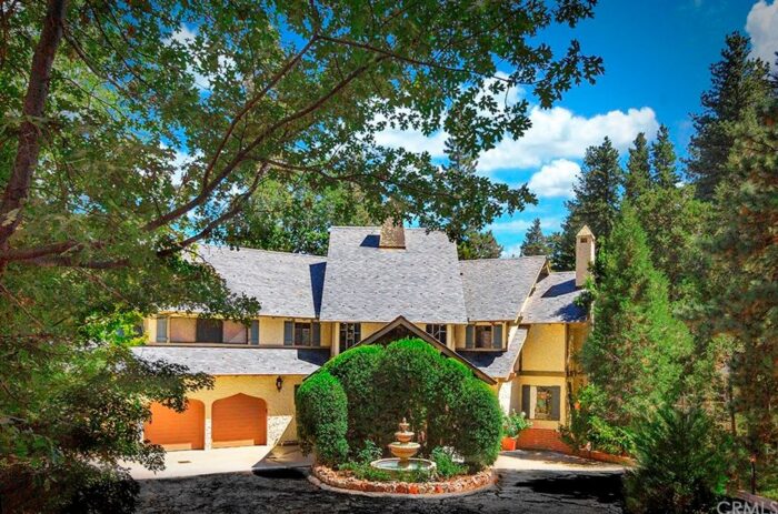 Liberace's Mountain Home in Lake Arrowhead California