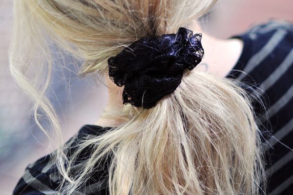 DIY Lace Scrunchie how-to tutorial 7