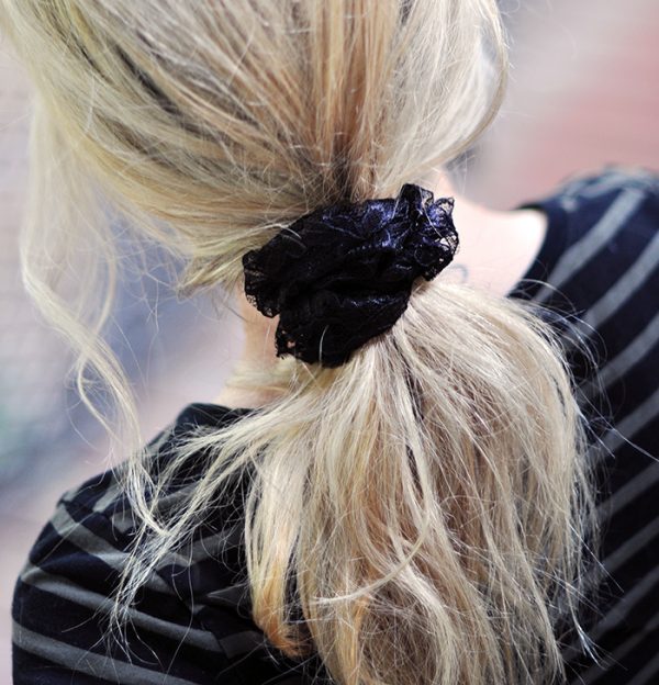 DIY Lace Scrunchie how-to tutorial 7