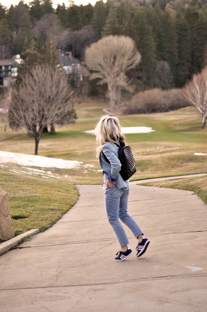 denim on denim look, vintage levis outfit, monochromatic blue outfit, quilted vegan leather backpack, late winter style, golf course lake arrowhead