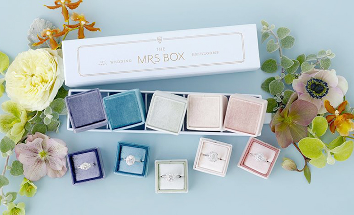 beautiful velvet wedding ring boxes in any color of the rainbow