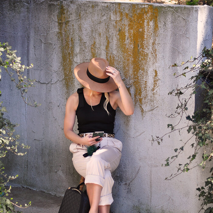 casual smmer style-black and khaki-birkenstocks