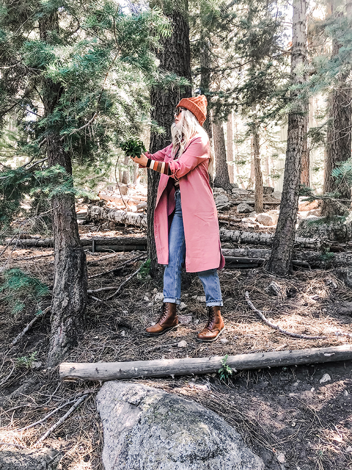 fall winter style outfit ideas foraging lake arrowhead lee jeans