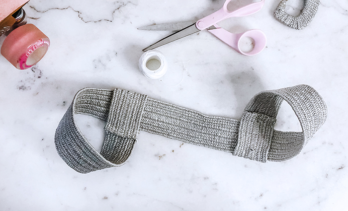 DIY roller skate leash-how to make a skate carry strap using an old woven stretch belt