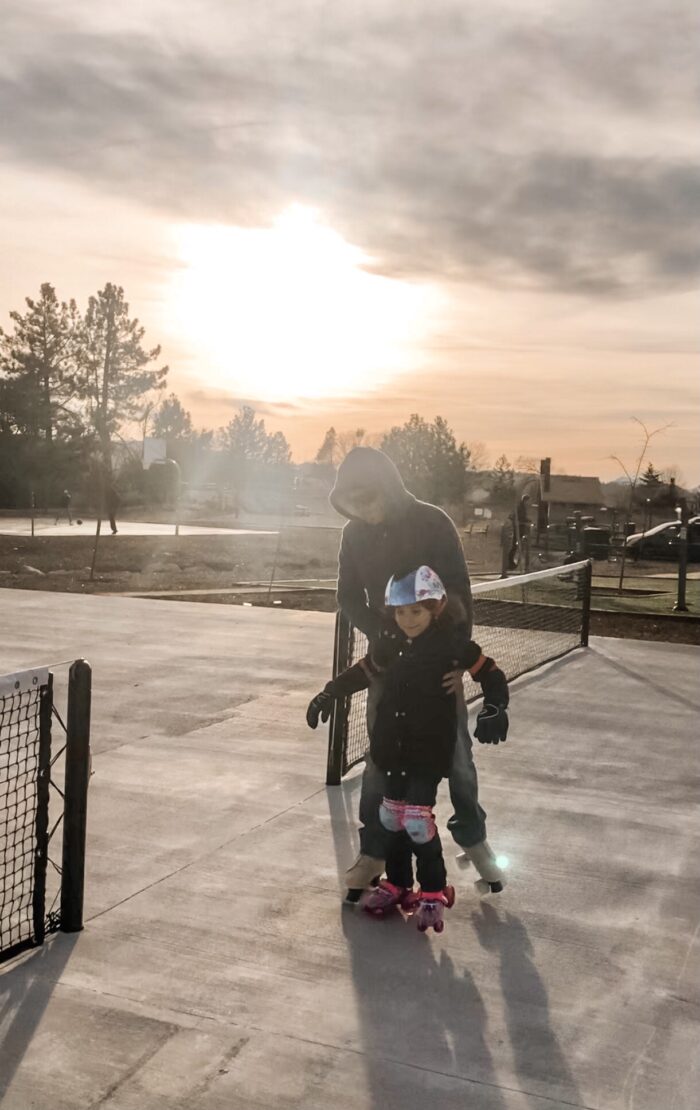 roller skating in lake arrowhead, california, mountain park skating