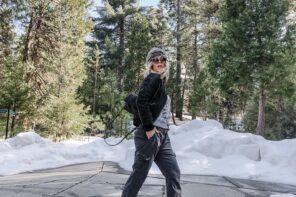 winter style, casual outfit in the snow, baggy pants, docs, dr martens outfit, winter spring transitional outfits, style blogger