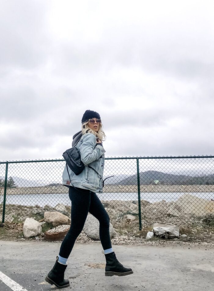 90s look, oversized tee, MOTHER, denim jacket, docs and leggings, dr martens, by the lake, lake arrowhead, winter style, cloudy day, overcast