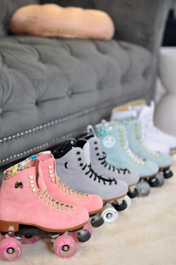 Roller Skates Video Review Moxi, Moonlight Rollers, BTFL & Chicago