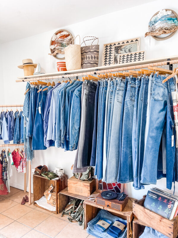 vintage levis, vintage jeans, vintage clothing, shopping, lake arrowhead, where to shop in lake arrowhead, lake arrowhead shops