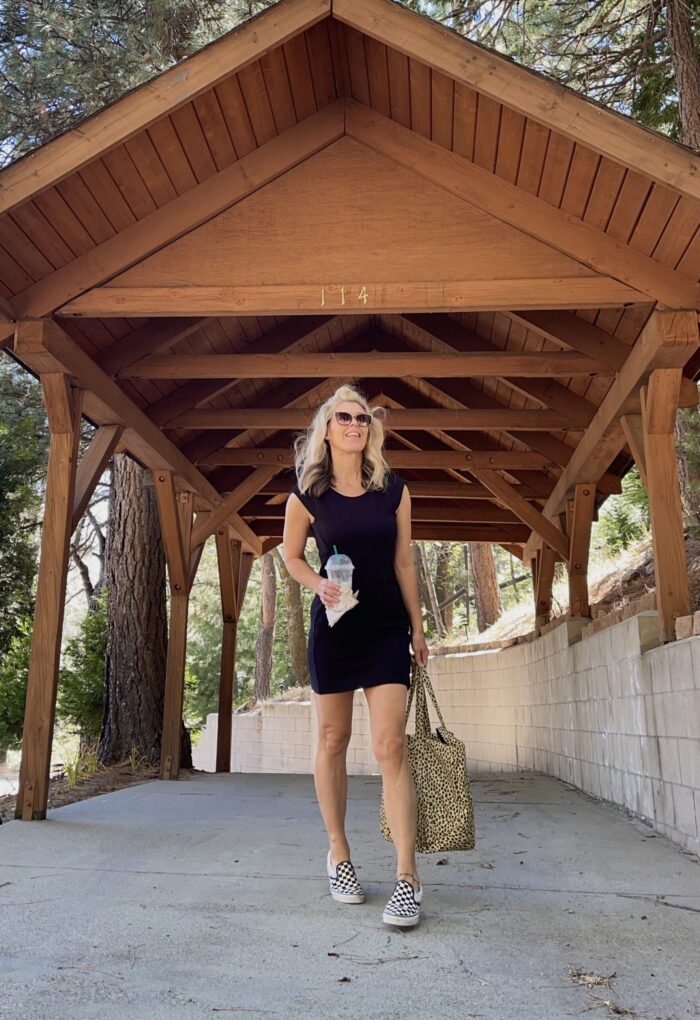 easy style, dresses with tennis shoes, vans and dresses, lbd, little black dress, black dress with checkered vans, summer style, lake arrowhead, california