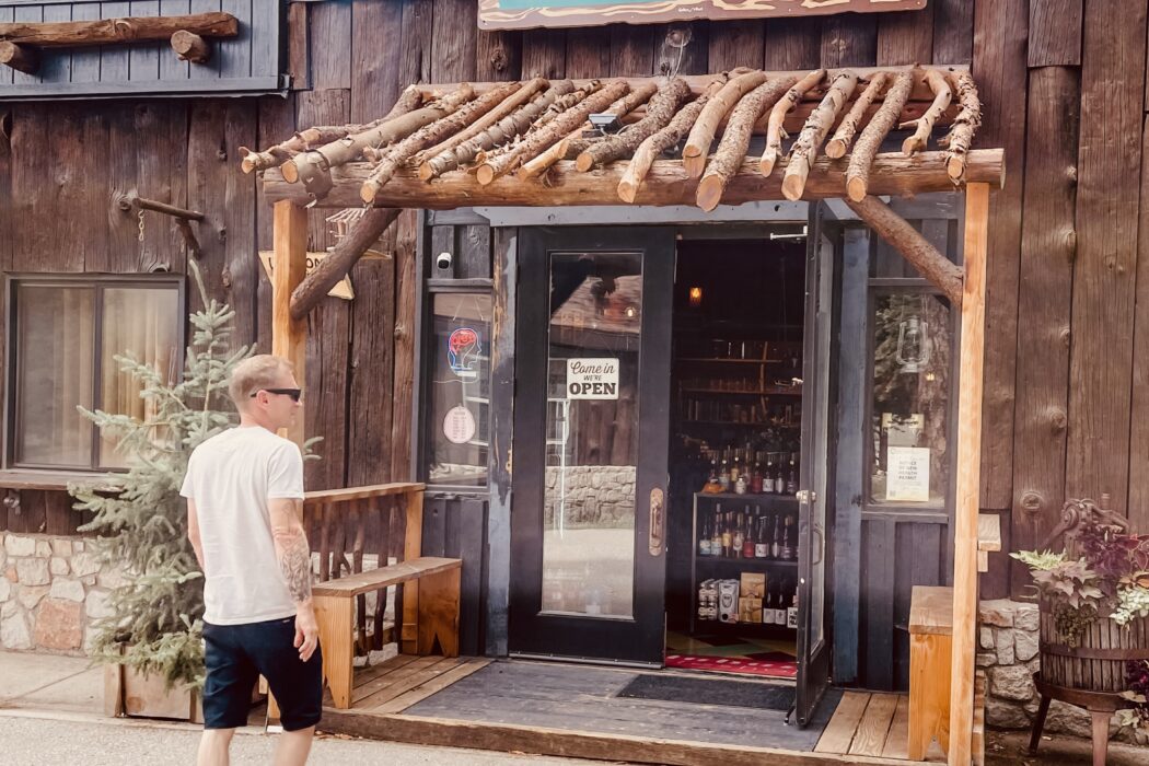 shoppping in lake arrowhead, little bear botle shop, liquor, booze, bottles, drinks, cocktails, bars, lake arrowhead,