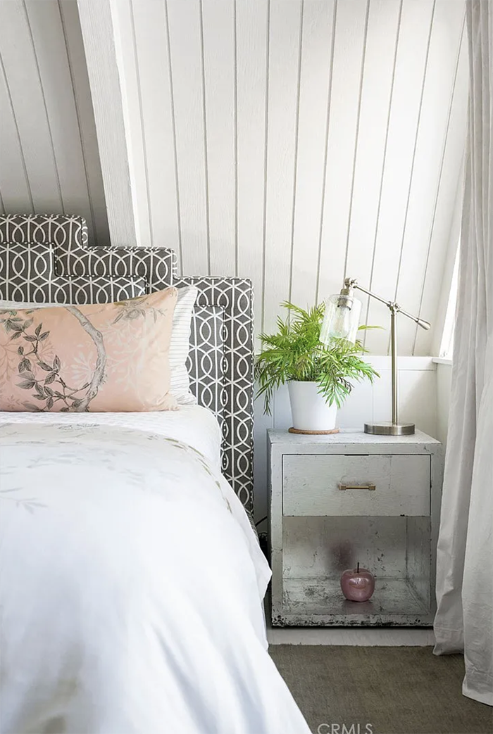 bedroom interiors, contrasting bed white room