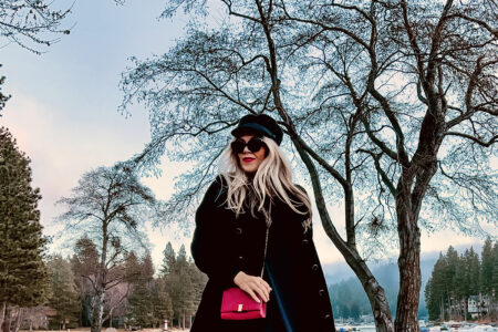 valentine's day outfit-little black dress-vintag black faux fur coat-red bag