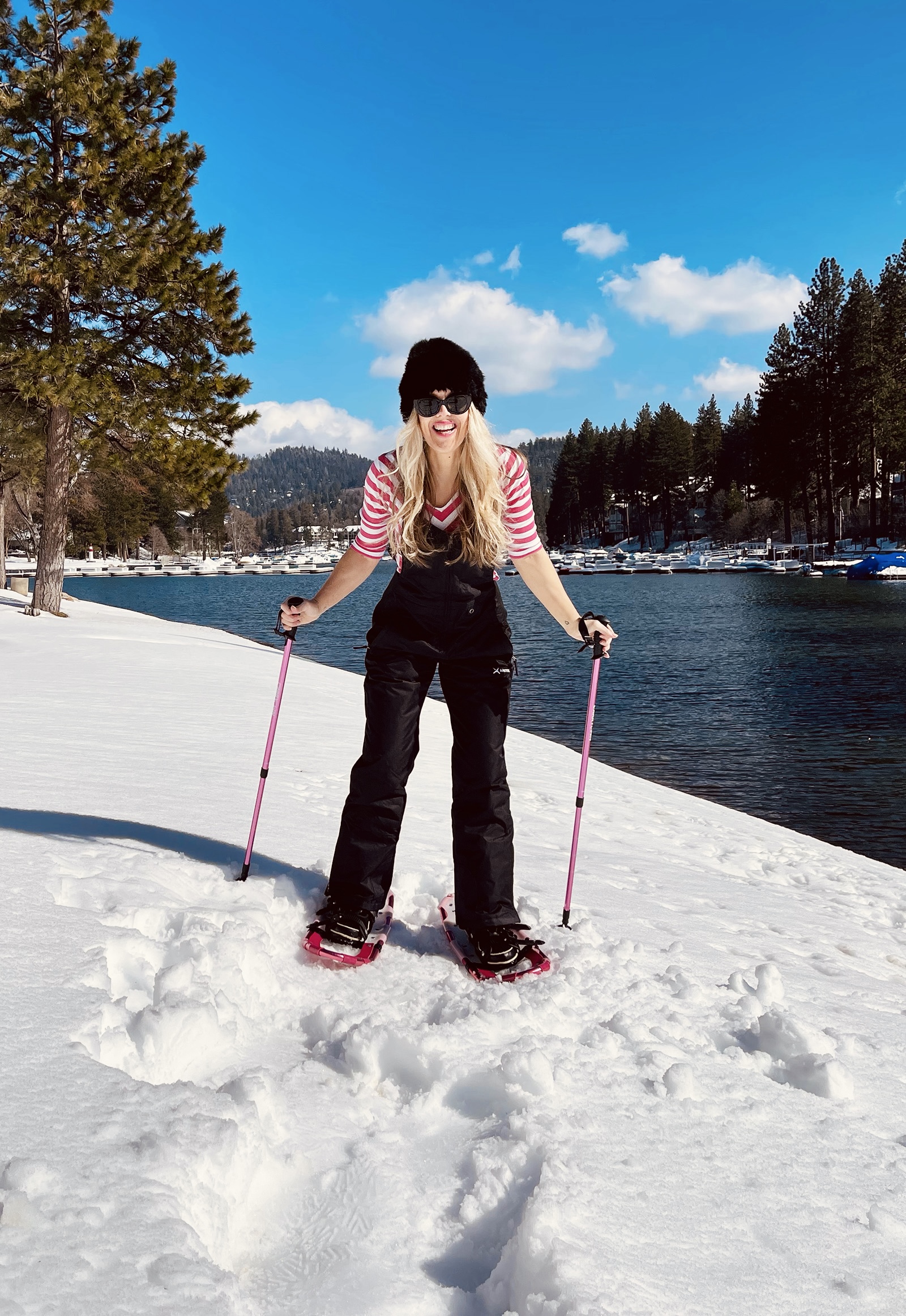 pink snowshoes, black sorel short boots, black and pink snow outfit, winter lake arrowhead