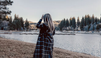 vintage levis and plaid jacket on the lake