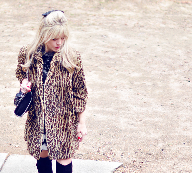 60s leopard coat_bow with bangs