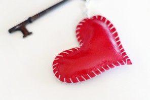 DIY leather heart key ring