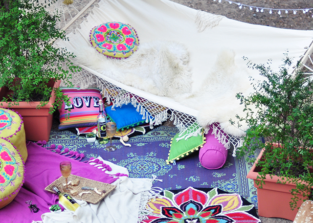 Boho Backyard escape-hammock 5