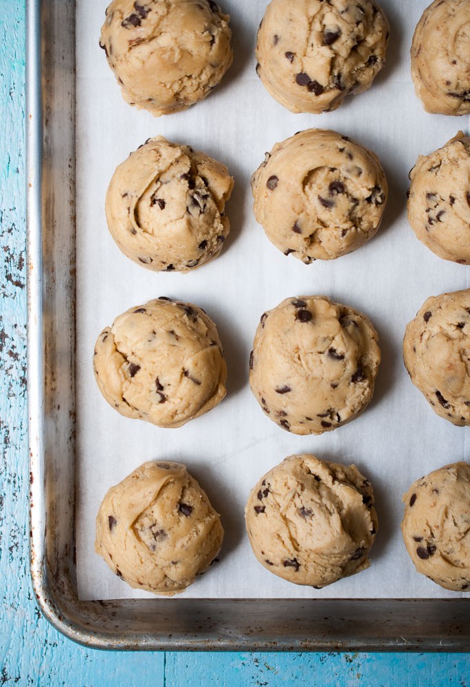 Chocolate-Chip-Ice-Cream-Cookie-Sandwich