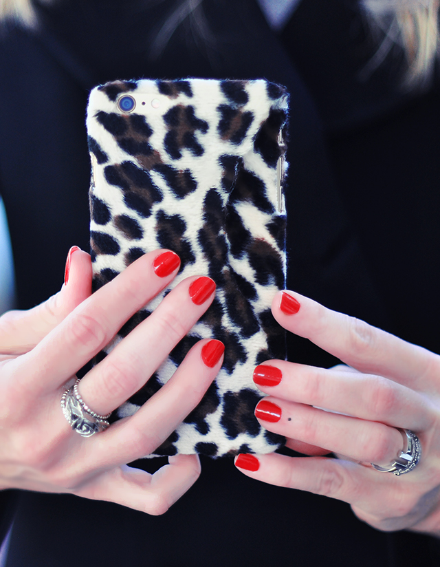 DIY Faux Fur leopard phone case-12