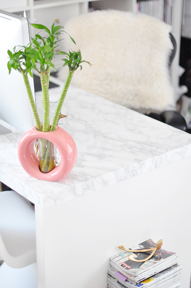 DIY Faux Marble Top - Home Office - Ikea Desk Hack