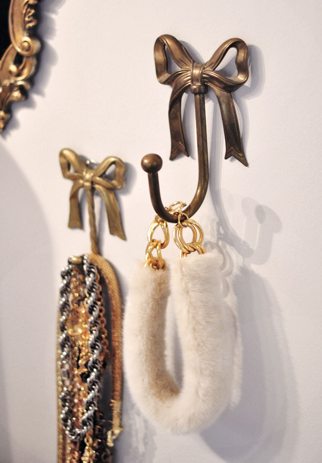 DIY Fur Collar Necklace--3 brass bow hooks