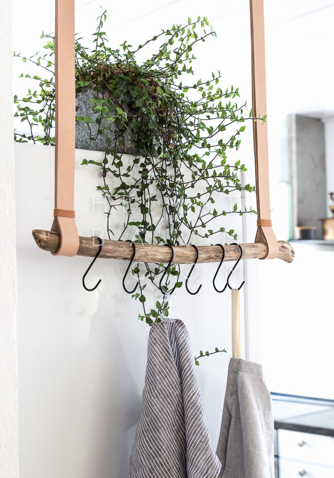 Hanging Hooks with Leather Straps