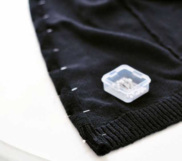 DIY Versace Inspired Big Pin Back Sweater-5