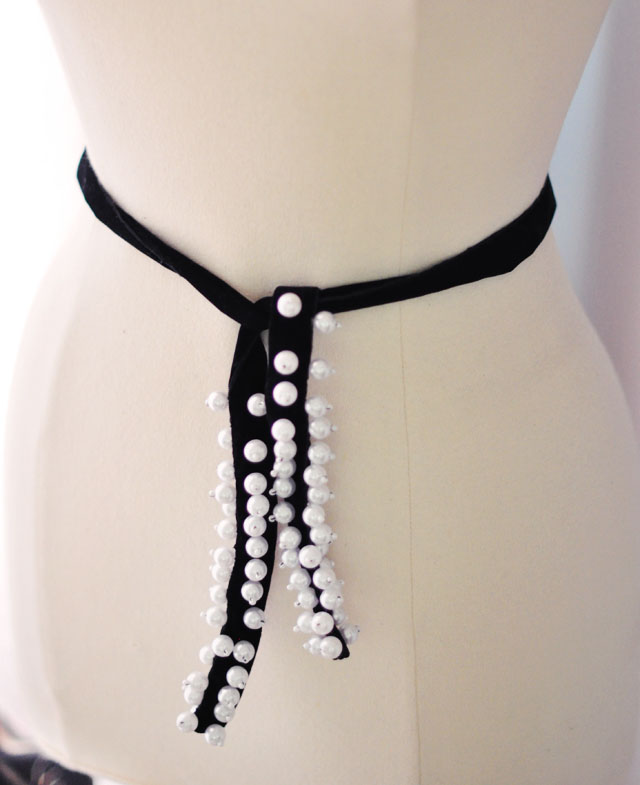 DIY pearl velvet ribbon belt