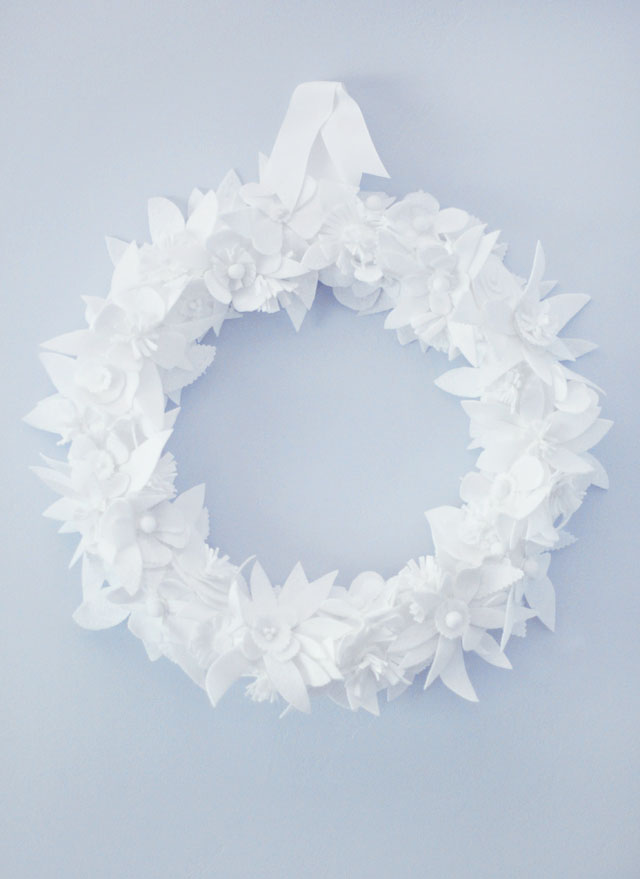 DIY white winter floral leaf wreath