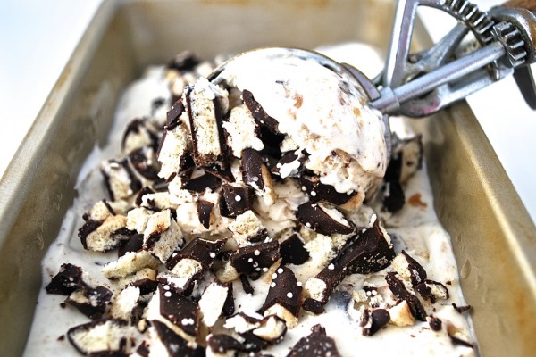 Ice Cream Recipe - how to make dark chocolate cookie & peanut butter ice cream