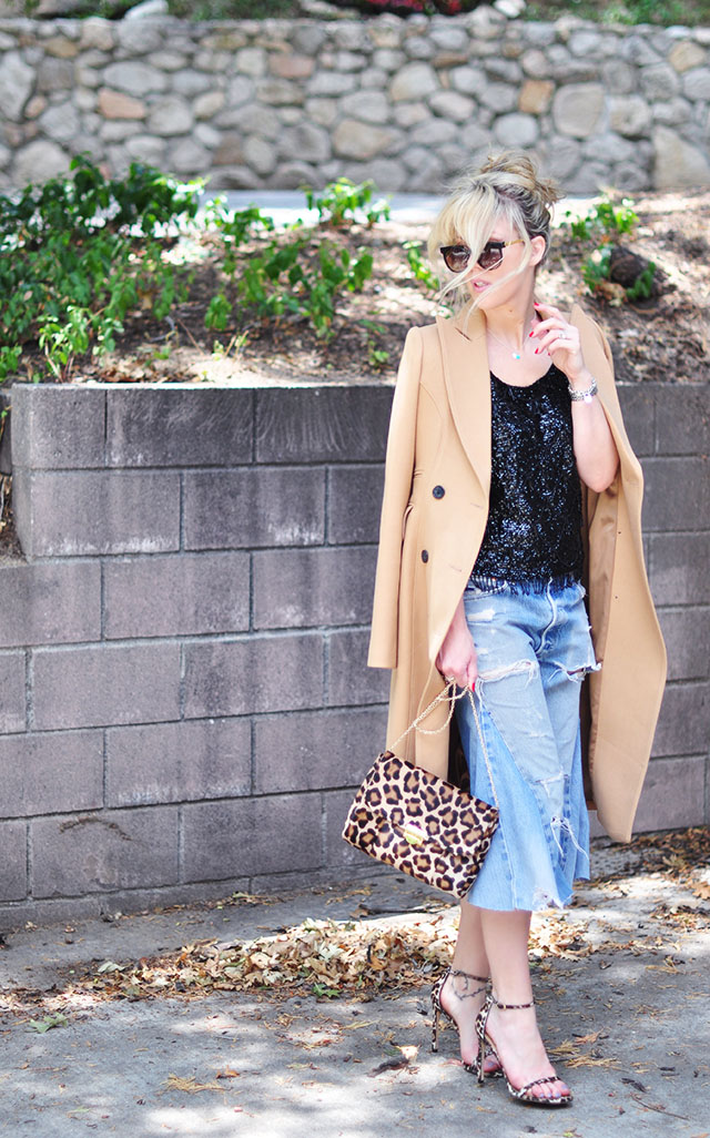 Distressed denim culottes_ camel coat_leopard strappy sandals