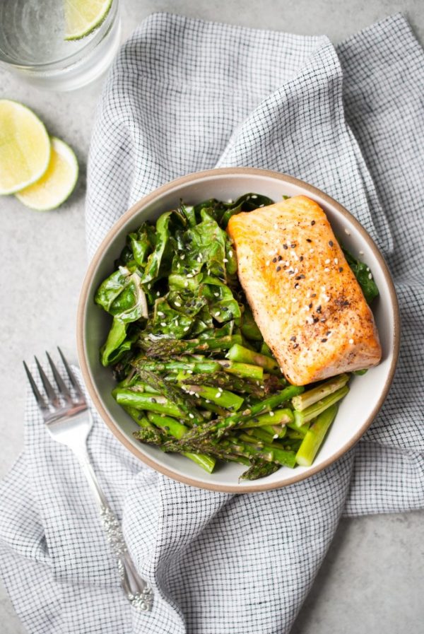 Easy-Broiled-Salmon-Bowl-4