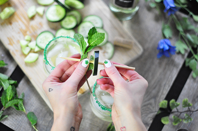 Emerald Isle Wine Cocktail garnish_St Patrick's Day nails