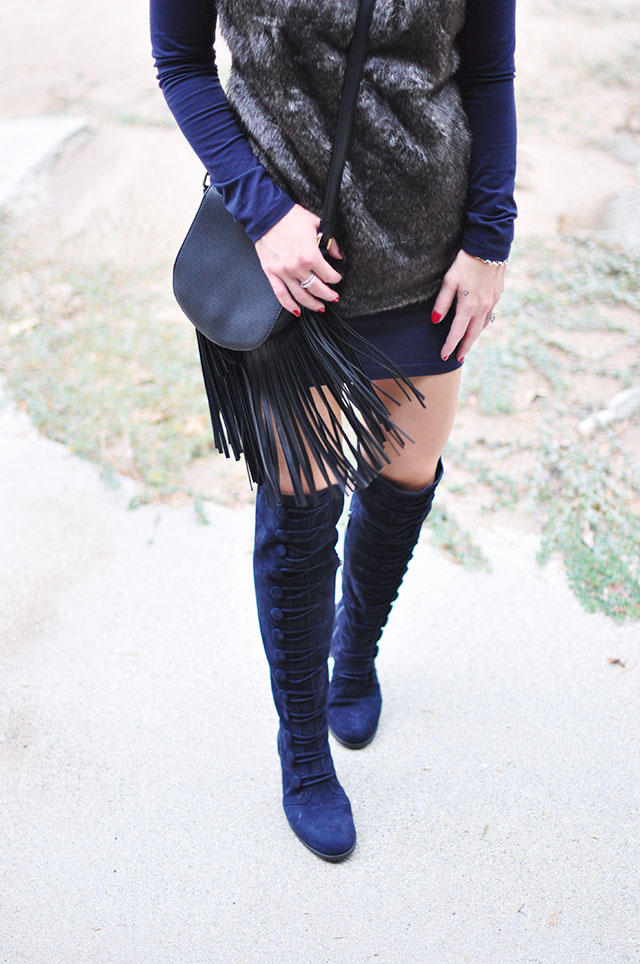 Faux fur vest_turtleneck dress_boots_fringe bag-2