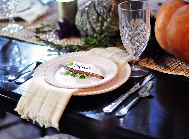 Friendsgiving place setting +tabletop+tablescape