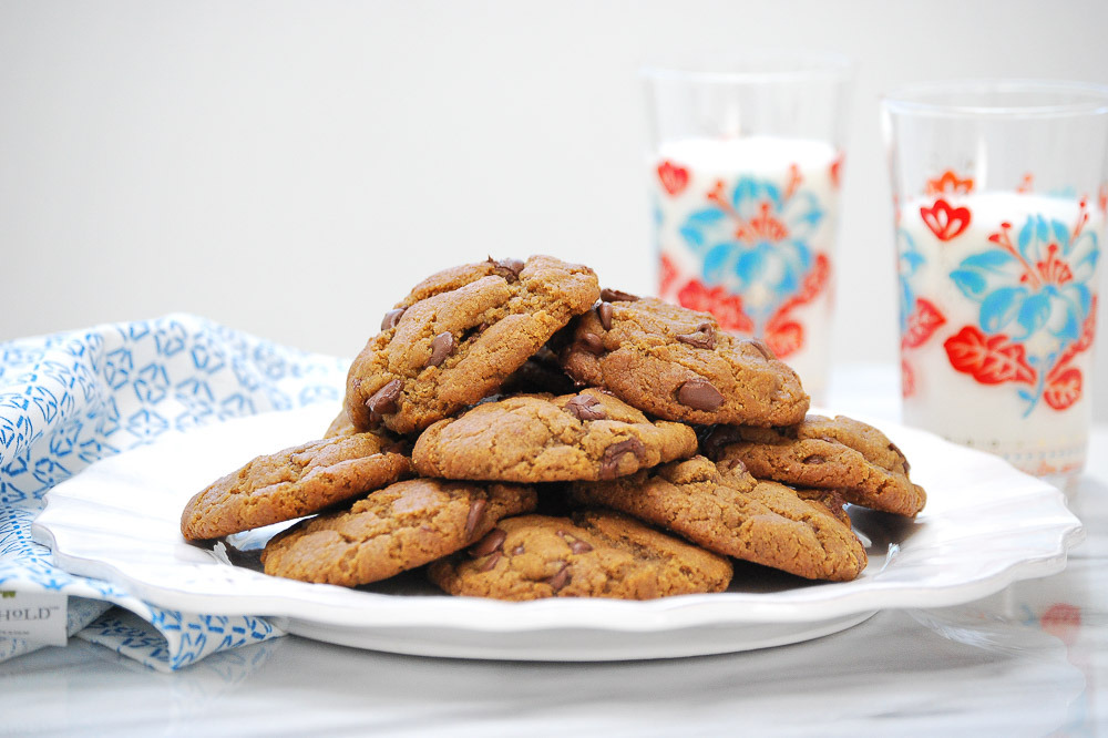 Gluten-Free-Peanut-Butter-Chocolate-Chip-Cookies