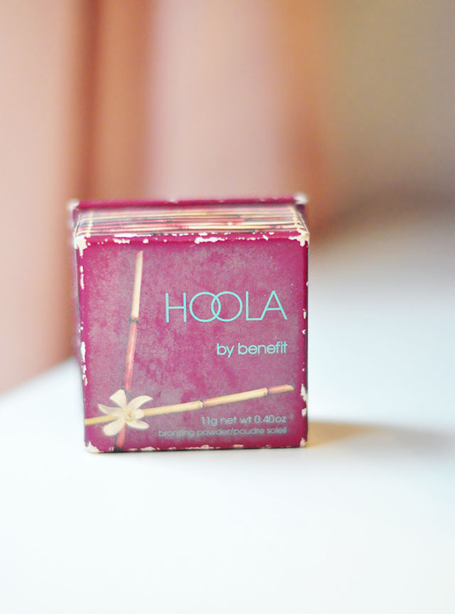 Hoola by benefit bronzer