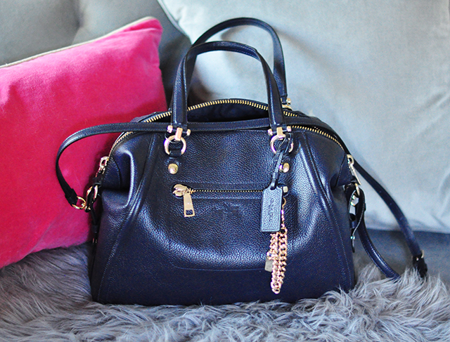 navy-coach-bag