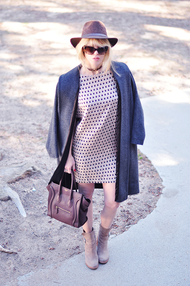 Neutral print shift dress_blush+brown+grey outfit