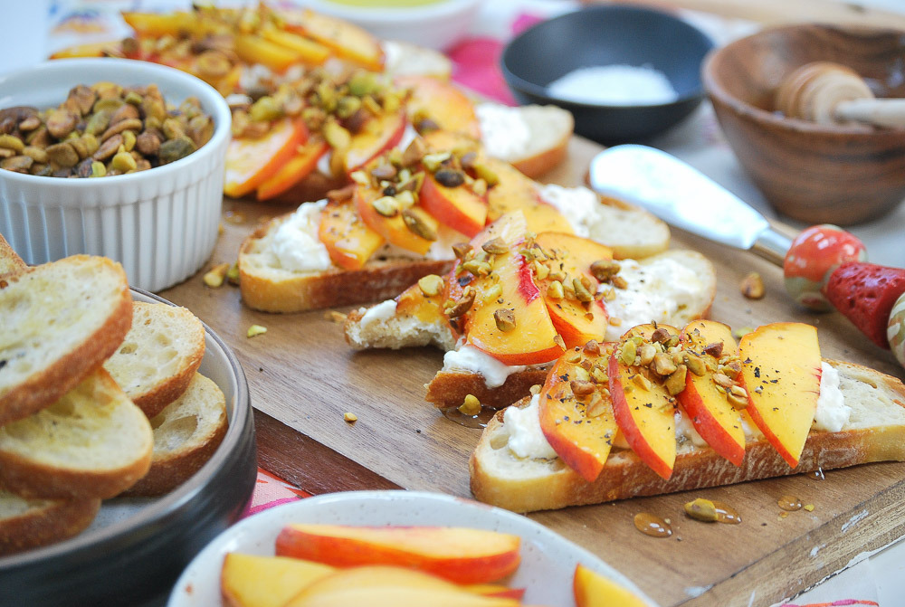 Peach-Burrata-Crostini-4