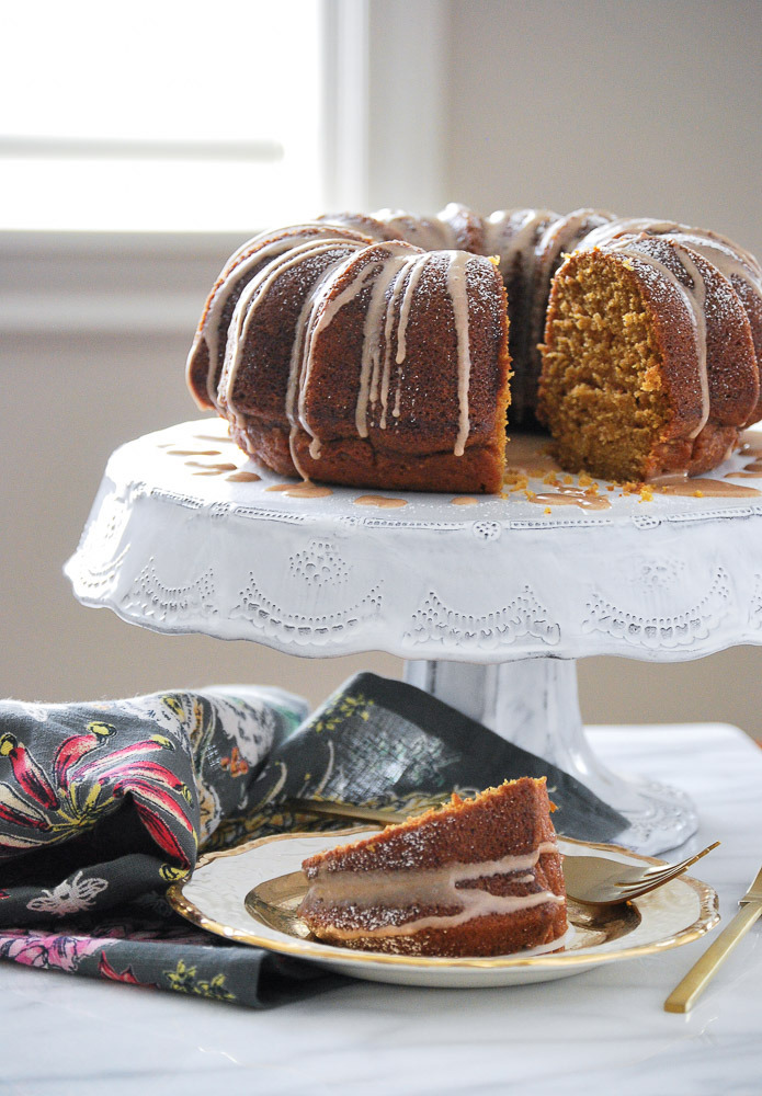 Pumpkin-Cake-with-Cinnamon-Vanilla-Glaze-4