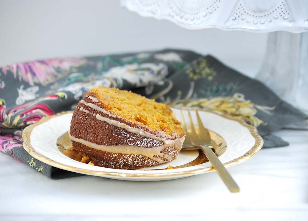 Pumpkin-Cake-with-Cinnamon-Vanilla-Glaze-6