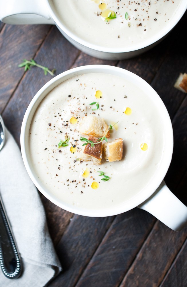 roasted cauliflower garlic soup