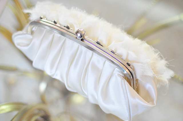 Ruffled romantic ivory wedding clutch bag -6