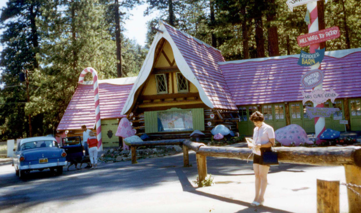 santas-village-skypark-lake-arrowhood-california