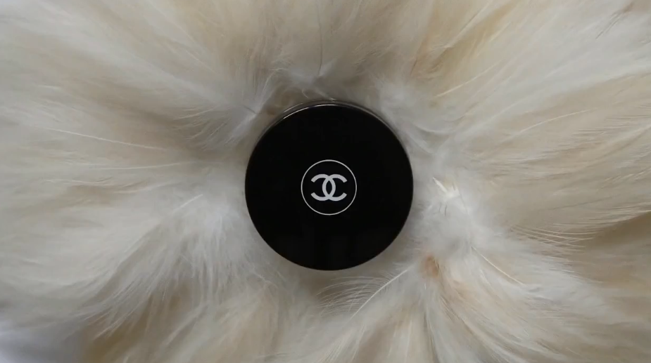 chanel powder in feathers