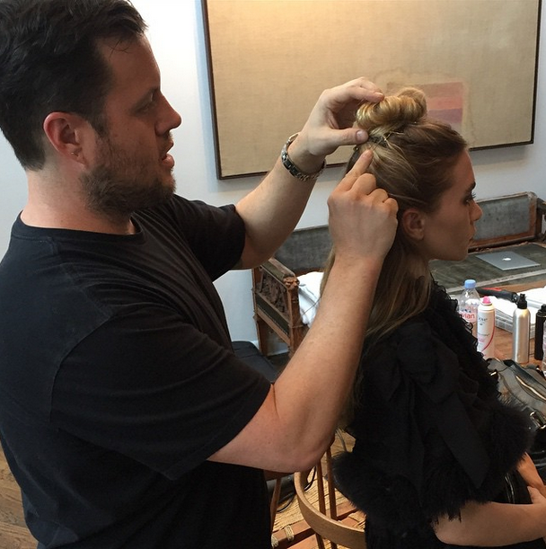 Mary Kate and Ashley Olsen get ready for the Met Gala 2015